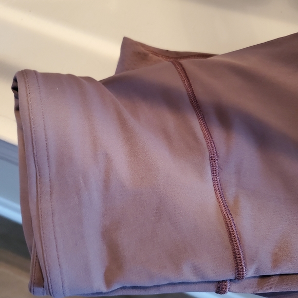 Meet your Posher, Posh - Picture 3 of 3